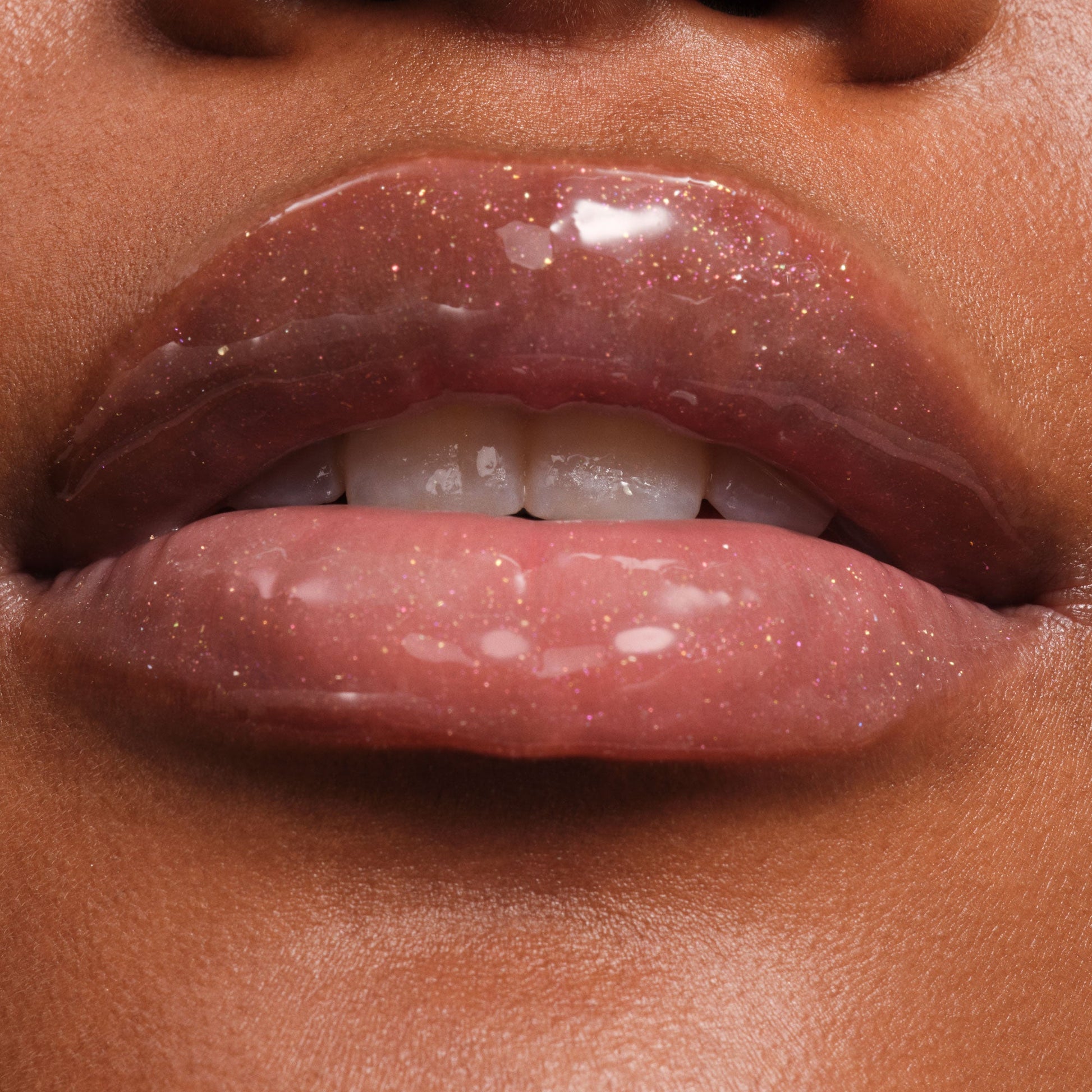phyto-glow-lip-balm-shimmer-stardust-l1 NATR-10131-Phyto-Glow-Lip-Hover-Stardust.jpg