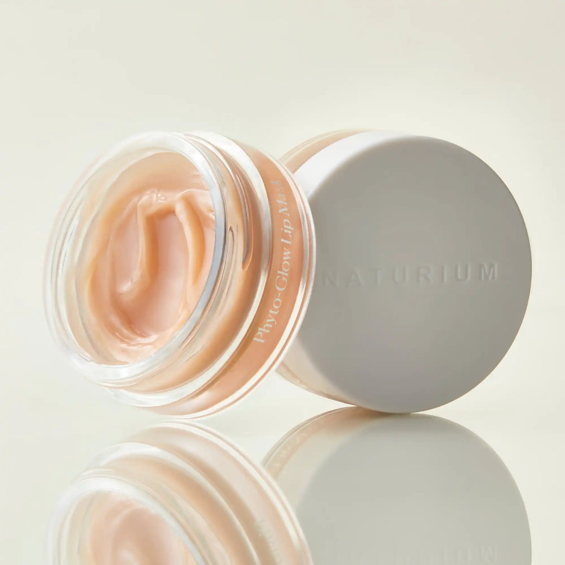 phyto-glow-lip-mask-a7 phyto-lipmask_0607-crop.webp