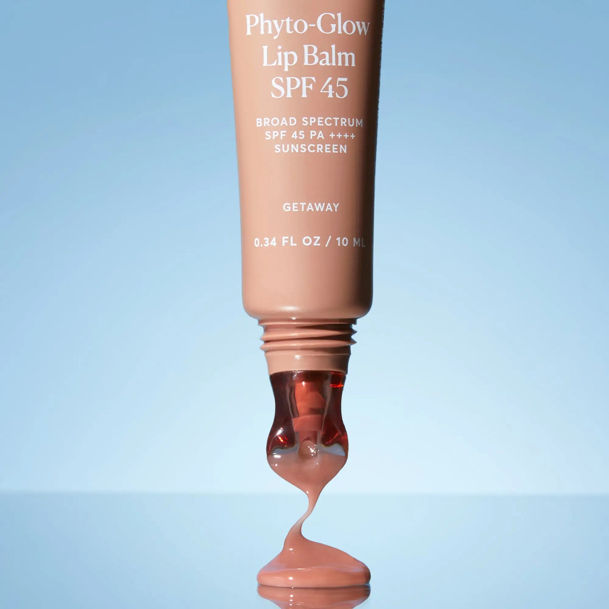 phyto-glow-lip-balm-spf-45-getaway-p9 phytoglowSPF-getaway_11268-1x1.webp